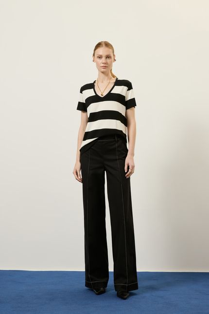 Tshirt básica malha listrada preto com off white