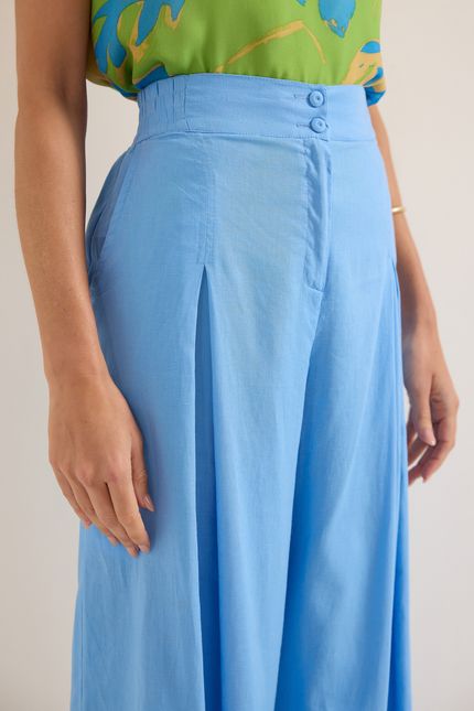 Calça cambraiai pantacourt azul brisa