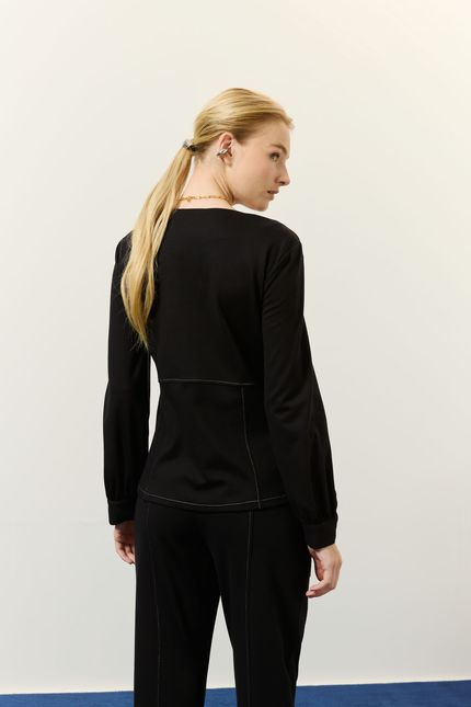 Blusa manga mangão pespontos preto