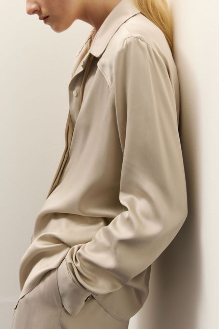 Camisa detalhe vivo cinza flauta