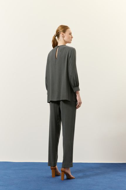 Blusa túnica punho pesponto cinza noite