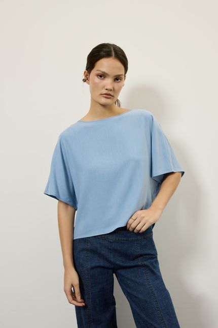 Blusa detalhe prega costas azul metal