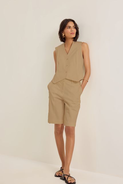 Bermuda alfaiataria pesponto off white