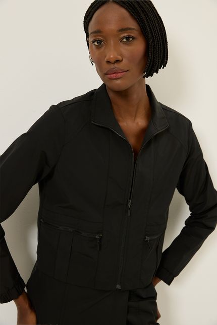 Jaqueta tecno bolso zíper preto