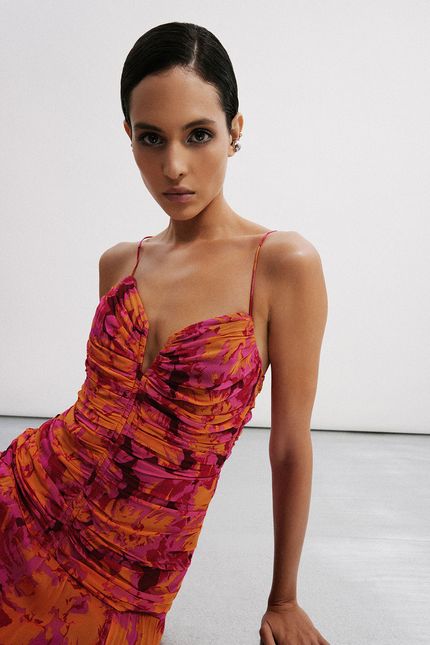 Vestido longo festa hibisco vinho urucum