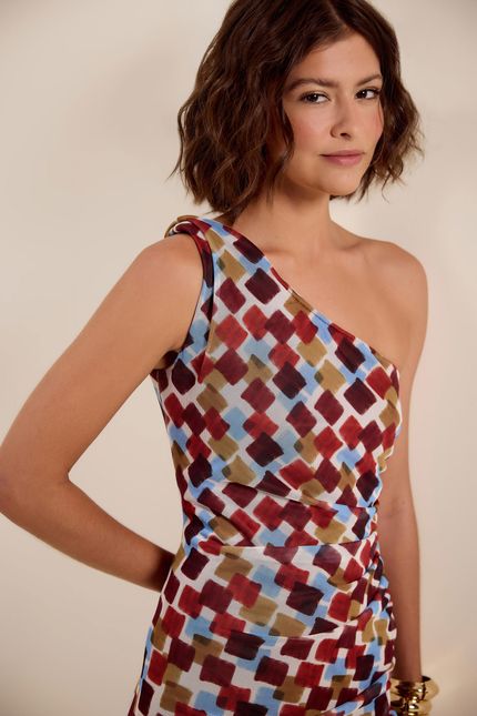 Vestido ombro tule quadros marrom urucum