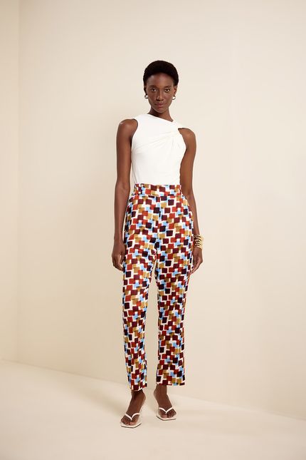 Blusa moletinho decote torção off white