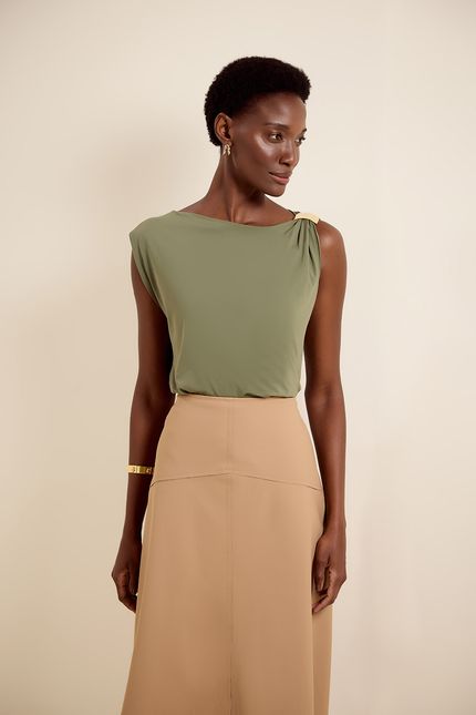 Blusa bio jersey detalhe metal verde eucalipto