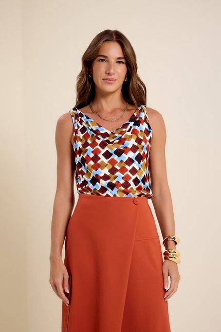 Blusa detalhe torcido quadros marrom urucum