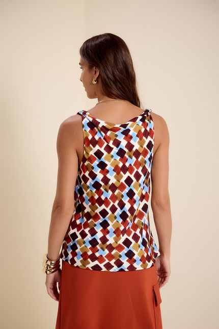 Blusa detalhe torcido quadros marrom urucum