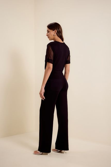 Calça detalhe friso preto