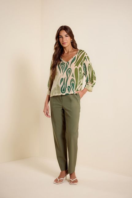 Blusa ggt prega manga curvas  curvas verde eucalipto