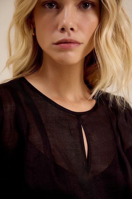 Blusa festa decote gota preto