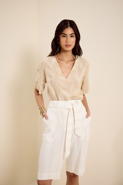 Bermuda listra bolso faixa off white com bege concha