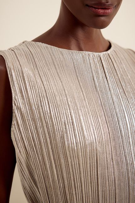Blusa túnica plissê foil prata